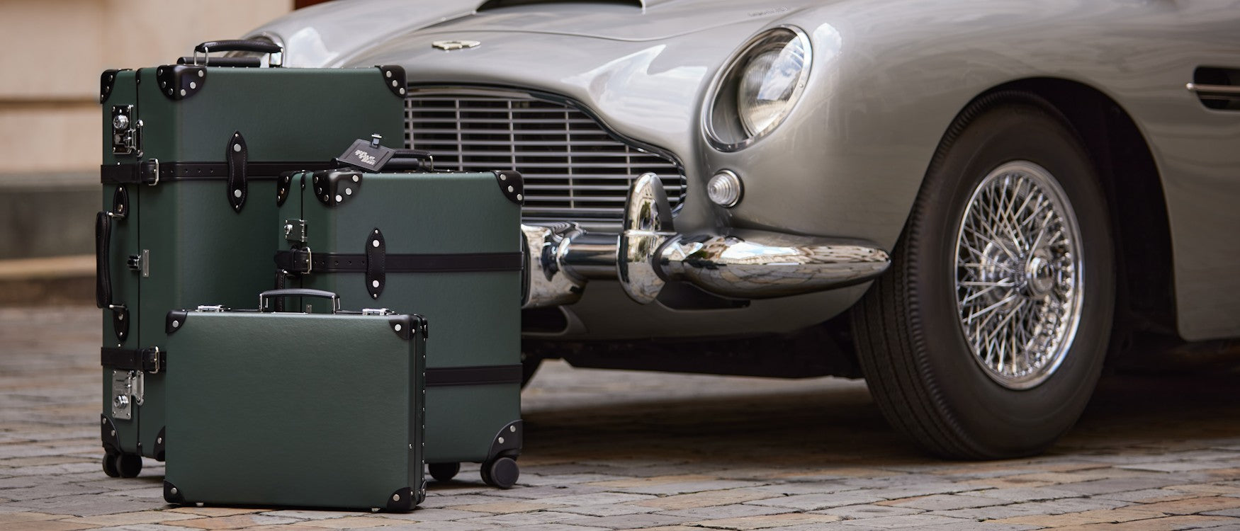 James Bond Luggage | James Bond Suitcases | Globe-Trotter