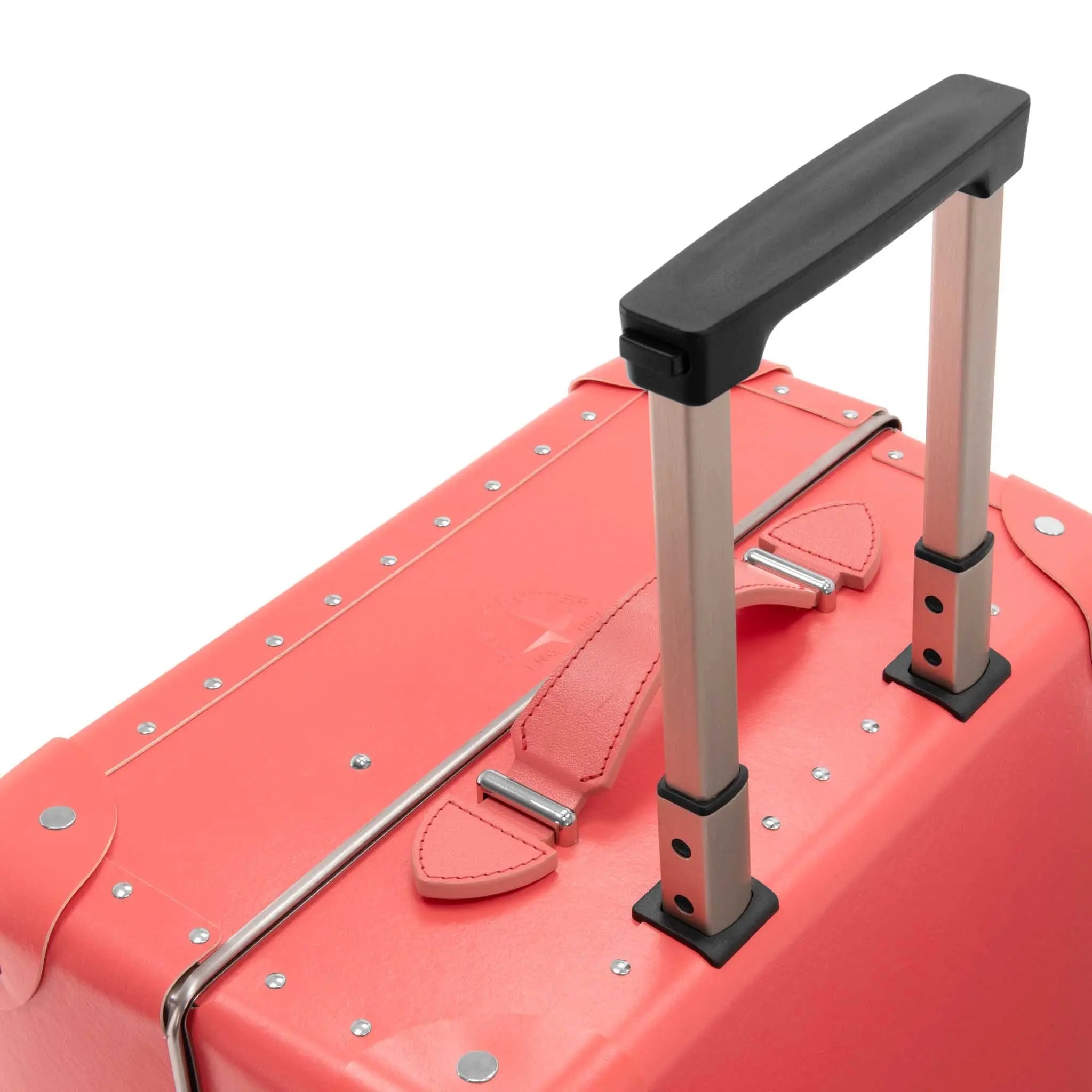 Pop Colour · Carry-On - 4 Wheels | Flamingo/Flamingo/Chrome - GLOBE-TROTTER