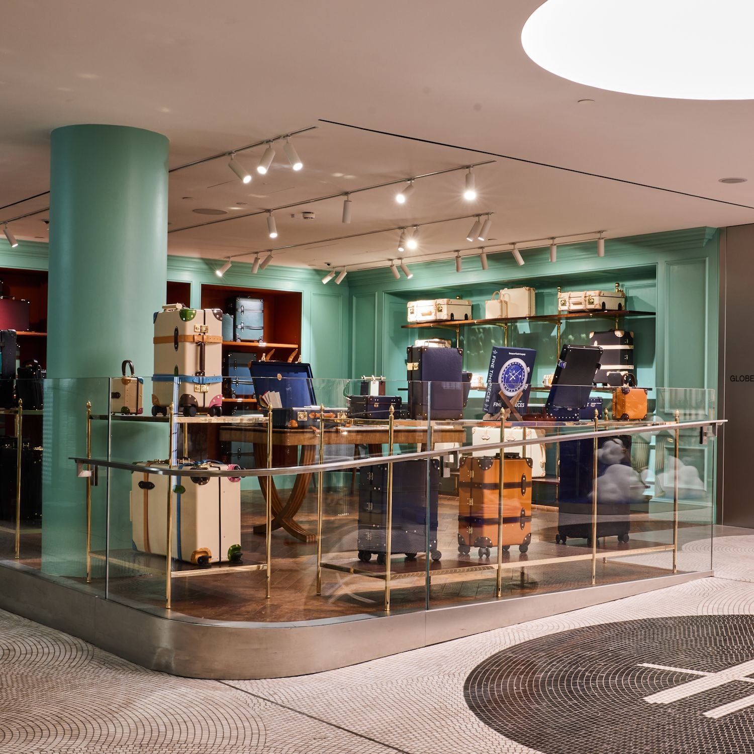 GLOBE-TROTTER USA