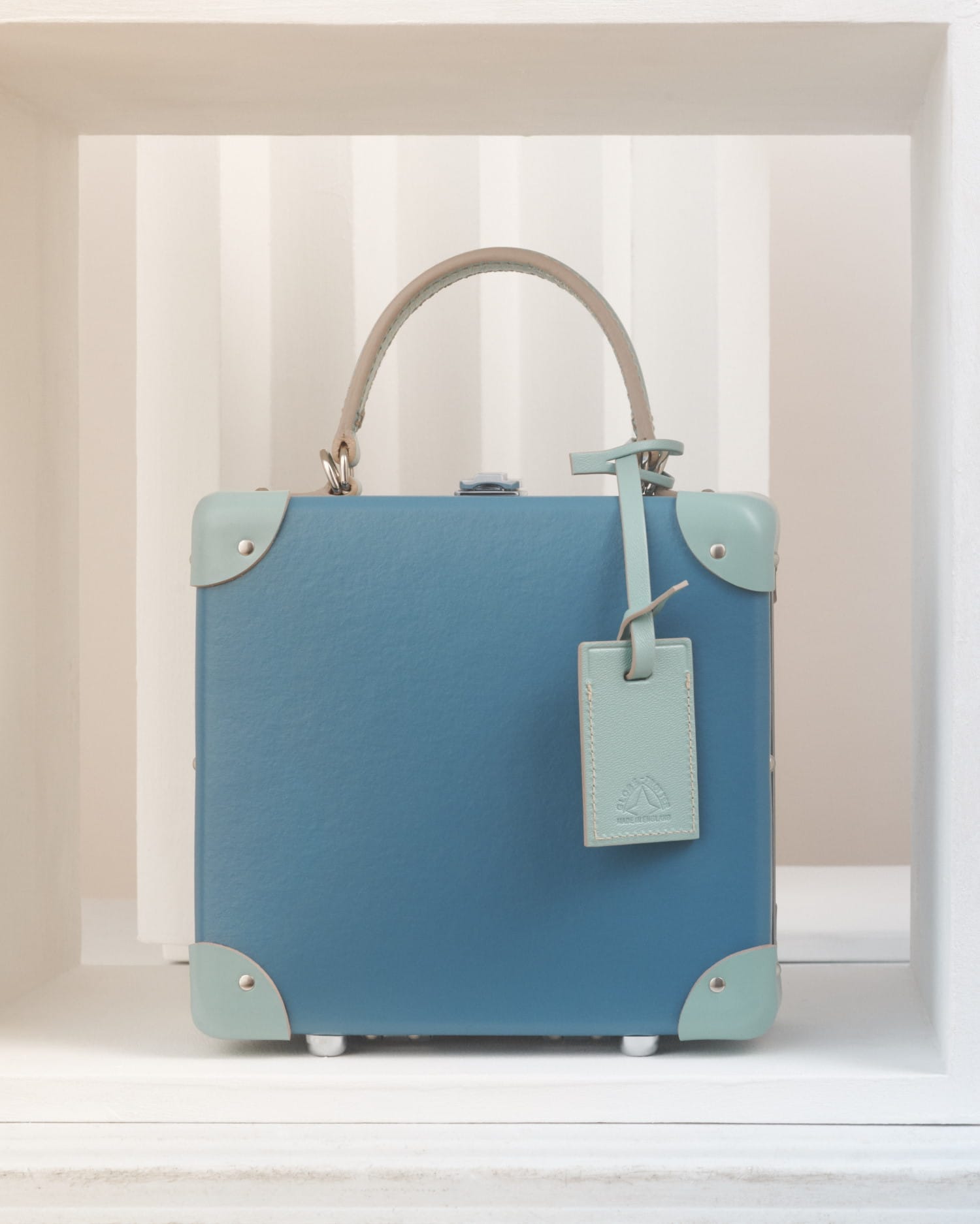 The London Square Collection · London Square | Fog Blue/Sage - GLOBE-TROTTER