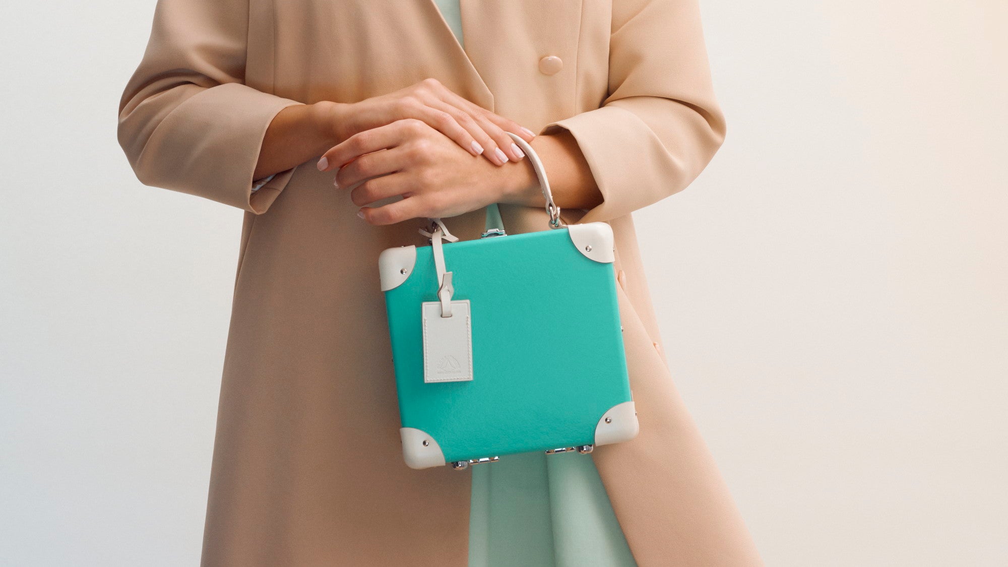 The London Square Collection · London Square | Turquois Green/Ivory - GLOBE-TROTTER